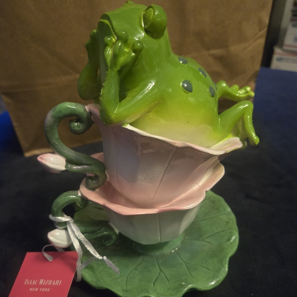 Isaac Mizrahi Green Frog on Pink and White Teacups